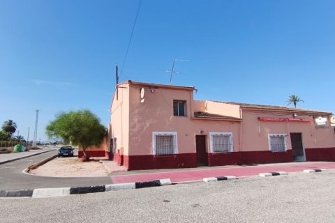 Hus till salu i Elche, Alicante, Spanien 4 sovrum, 420 kvm. Nr. 152917 - foto 3