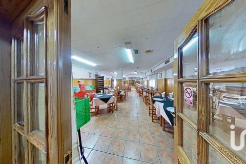 Hus till salu i Elche, Alicante, Spanien 4 sovrum, 420 kvm. Nr. 152917 - foto 25