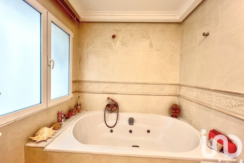 Продажа квартиры в Эльда, Аликанте, Испания 6 спален, 230м2 №152918 - фото 10