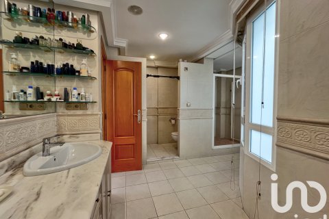 Продажа квартиры в Эльда, Аликанте, Испания 6 спален, 230м2 №152918 - фото 11