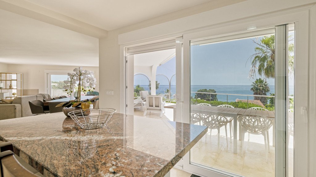 Villa in Cadiz, Spain 6 bedrooms, 320.45 sq.m. No. 164662