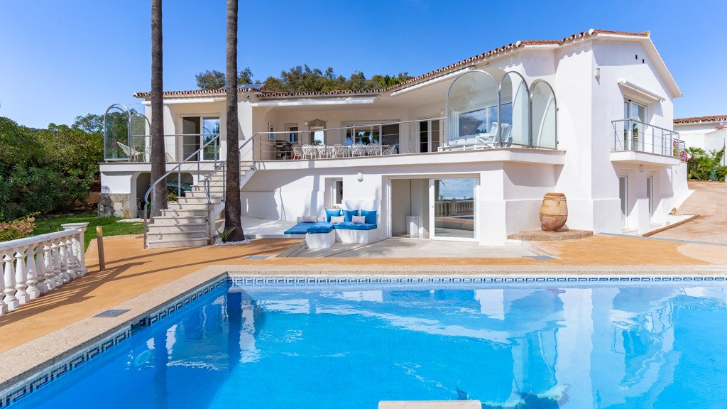 Villa in Cadiz, Spain 6 bedrooms, 320.45 sq.m. No. 164662