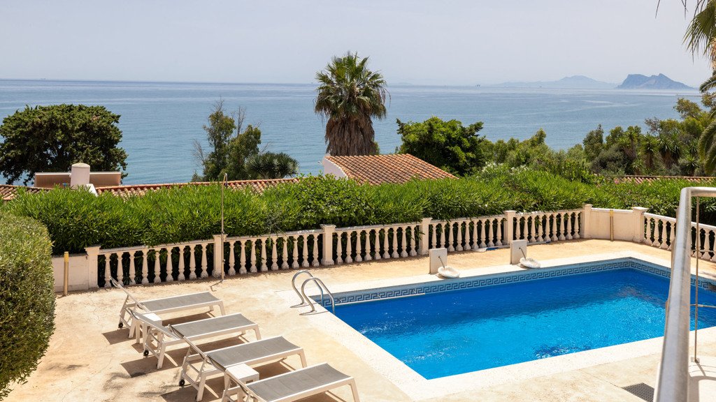 Villa in Cadiz, Spain 6 bedrooms, 320.45 sq.m. No. 164662