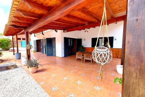 Villa à vendre à Calasparra, Murcia, Espagne, 7 chambres, 400 m2 No. 189307 - photo 2