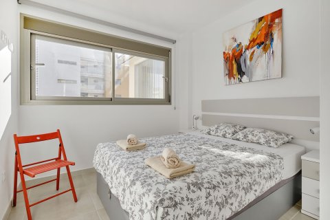 Apartment à vendre à Alicante, Espagne, 2 chambres, 88 m2 No. 155917 - photo 30