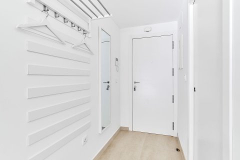Huoneisto myytävänä Alicante, Espanja, 2 makuuhuonetta, 88 m2 No. 155917 - kuva 13