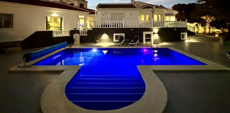 Willa w Ciudad Quesada, Alicante, Hiszpania 7 sypialni, 400 mkw. nr 155922