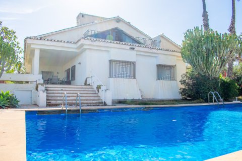 Villa for sale Cabo Roig, Alicante, Spain 5 bedrooms, 348 sq.m. No. 135636 - photo 2