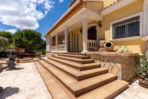 Villa till salu i San Vicente del Raspeig, Alicante, Spanien 5 sovrum, 450 kvm. Nr. 135641 - foto 6