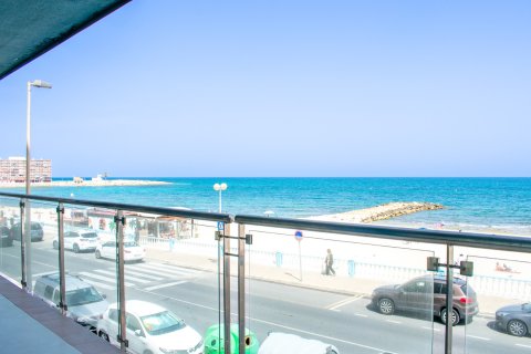 Dzīvoklis pārdošanā Torrevieja, Alicante, Spānijā 4 istabas, 133 m2 Nr. 135637 - attēls 1
