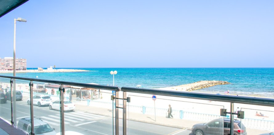 Dzīvoklis Torrevieja, Alicante, Spānijā 4 istabas, 133 m2 Nr. 135637