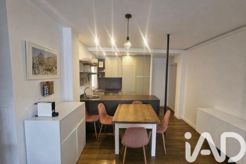 Apartment for sale in Madrid, Spain 3 bedrooms, 95 sq.m. No. 172442 - photo 1