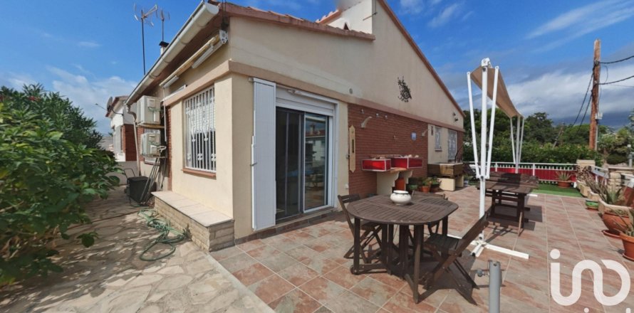 Дом в Камбрильс, Таррагона, Испания 2 спальни, №153132