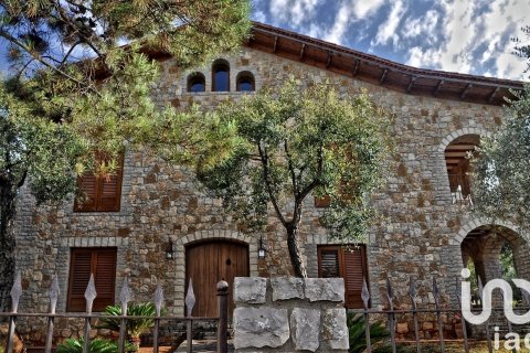 Hus till salu i Artana, Castellon, Spanien 5 sovrum, 429 kvm. Nr. 153135 - foto 4