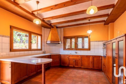 Hus till salu i Artana, Castellon, Spanien 5 sovrum, 429 kvm. Nr. 153135 - foto 27