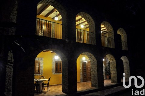 Hus till salu i Artana, Castellon, Spanien 5 sovrum, 429 kvm. Nr. 153135 - foto 10