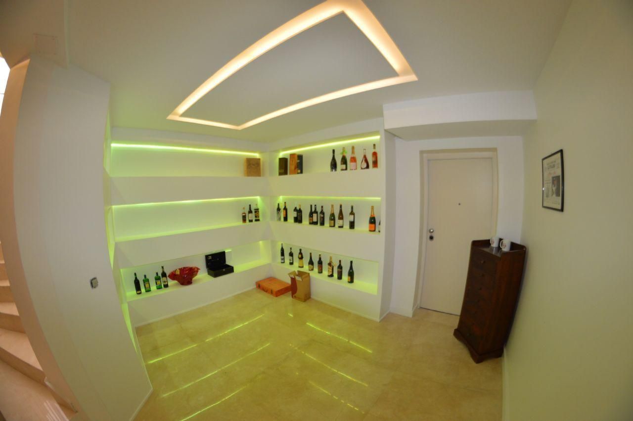 Villa a Benidorm, Alicante, Spagna 5 camere da letto, 600 mq. N° 95751