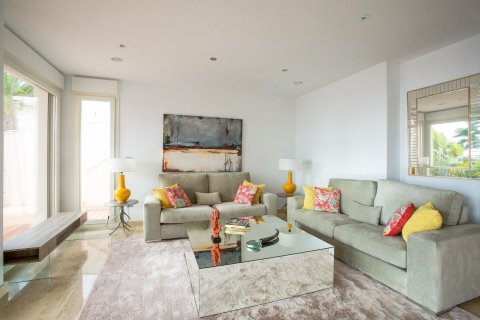 Villa for sale Moraira, Alicante, Spain 4 bedrooms, 559 sq.m. No. 95753 - photo 9