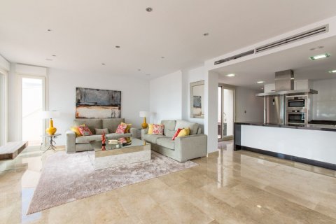 Huvila myytävänä Moraira, Alicante, Espanja, 4 makuuhuonetta, 559 m2 No. 95753 - kuva 13