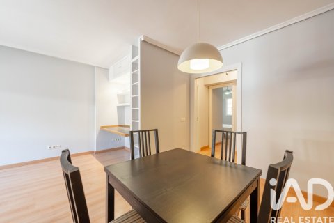 Huoneisto vuokrattavana Madrid, Espanja, 2 makuuhuonetta, 75 m2 No. 187570 - kuva 3