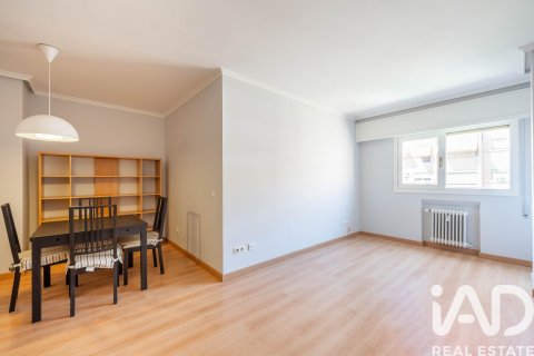 Huoneisto vuokrattavana Madrid, Espanja, 2 makuuhuonetta, 75 m2 No. 187570 - kuva 2