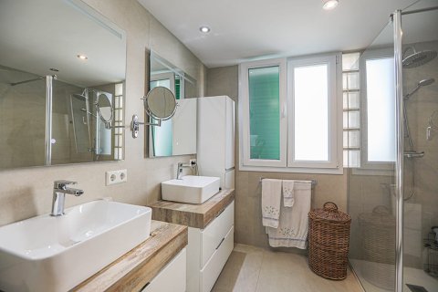 Villa for sale in Son Ferrer, Mallorca, Spain 3 bedrooms, 150 sq.m. No. 147874 - photo 13