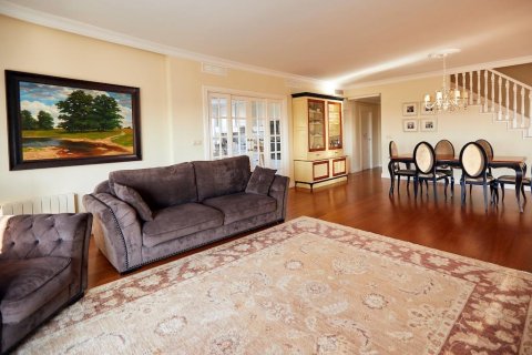 Villa zum Verkauf in Alicante, Spanien 5 Schlafzimmer, 379 m2 Nr. 189379 - Foto 9