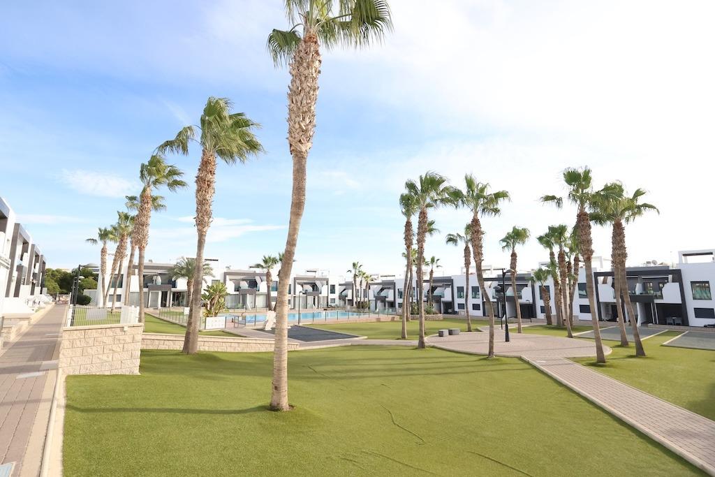 Bungalow in La Zenia, Alicante, Spanien 2 Schlafzimmer, 73 m2 Nr. 189378