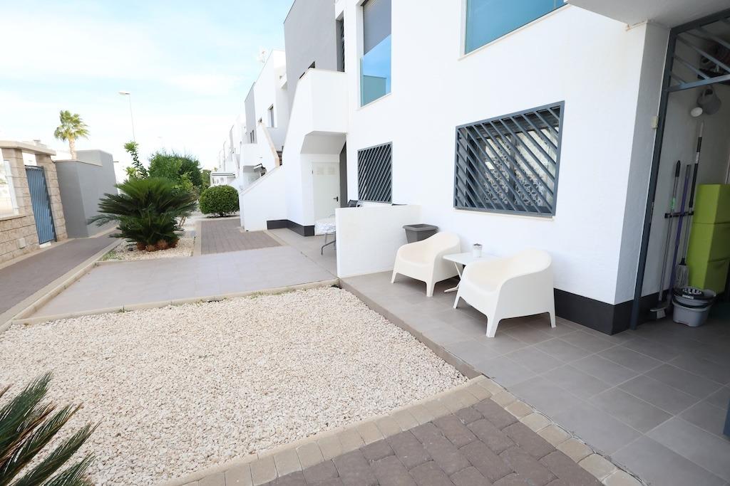 Bungalow in La Zenia, Alicante, Spanien 2 Schlafzimmer, 73 m2 Nr. 189378