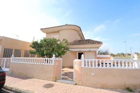 Villa zum Verkauf in Los Balcones, Alicante, Spanien 3 Schlafzimmer, 101 m2 Nr. 189380 - Foto 2