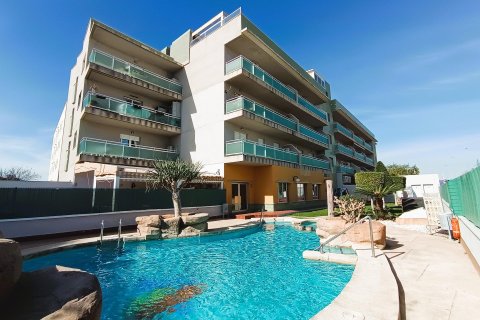Apartamento en Cabo Roig, Alicante, España 2 dormitorios, 70 m2 No. 189383