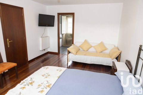 Продажа дома в Мальпика де Бергантиньос, Ла-Корунья, Испания 6 спален, 239м2 №153125 - фото 18