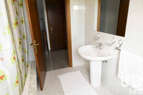 Продажа дома в Мальпика де Бергантиньос, Ла-Корунья, Испания 6 спален, 239м2 №153125 - фото 7