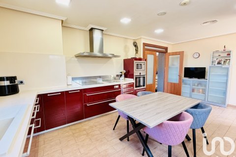 Dom w Aspe, Alicante, Hiszpania 5 sypialni, 583 mkw. nr 153123 – zdjęcie 12