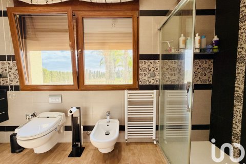 Dom w Aspe, Alicante, Hiszpania 5 sypialni, 583 mkw. nr 153123 – zdjęcie 16