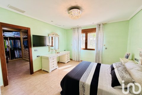 Dom w Aspe, Alicante, Hiszpania 5 sypialni, 583 mkw. nr 153123 – zdjęcie 13