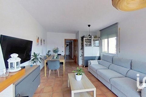 Townhouse for sale in La Pobla De Montornes, Tarragona, Spain 4 bedrooms, 144 sq.m. No. 153128 - photo 12