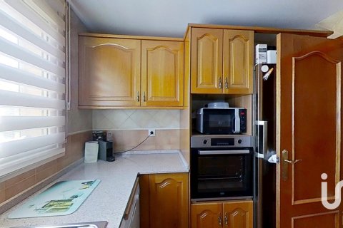 Townhouse for sale in La Pobla De Montornes, Tarragona, Spain 4 bedrooms, 144 sq.m. No. 153128 - photo 6