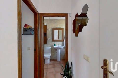 Townhouse for sale in La Pobla De Montornes, Tarragona, Spain 4 bedrooms, 144 sq.m. No. 153128 - photo 3