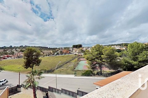 Townhouse for sale in La Pobla De Montornes, Tarragona, Spain 4 bedrooms, 144 sq.m. No. 153128 - photo 27