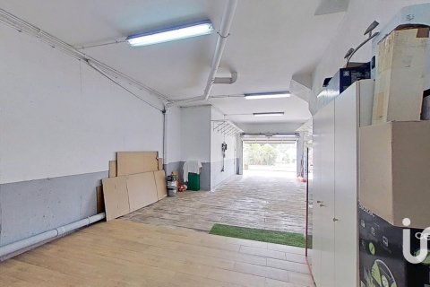 Townhouse for sale in La Pobla De Montornes, Tarragona, Spain 4 bedrooms, 144 sq.m. No. 153128 - photo 30