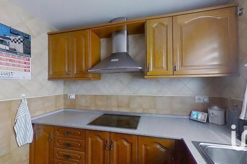 Townhouse for sale in La Pobla De Montornes, Tarragona, Spain 4 bedrooms, 144 sq.m. No. 153128 - photo 7