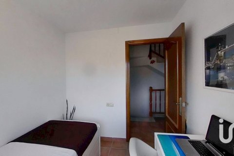 Townhouse for sale in La Pobla De Montornes, Tarragona, Spain 4 bedrooms, 144 sq.m. No. 153128 - photo 15