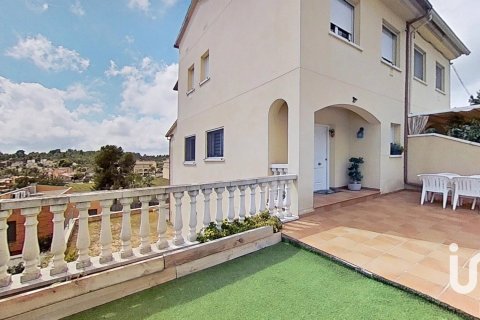 Townhouse in La Pobla De Montornes, Tarragona, Spanien 4 Schlafzimmer, 144 m2 Nr. 153128