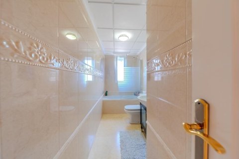 Villa zum Verkauf in La Mata, Alicante, Spanien 5 Schlafzimmer, 438 m2 Nr. 191628 - Foto 25