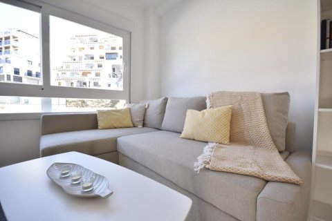 Продажа квартиры в Дехеса де Кампоамор, Аликанте, Испания 3 спальни, 80м2 №191634 - фото 8
