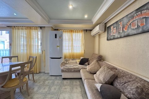 Townhouse zum Verkauf in Guardamar del Segura, Alicante, Spanien 3 Schlafzimmer, 91 m2 Nr. 191632 - Foto 17