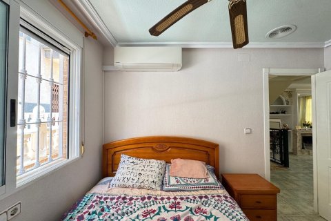 Townhouse zum Verkauf in Guardamar del Segura, Alicante, Spanien 3 Schlafzimmer, 91 m2 Nr. 191632 - Foto 24