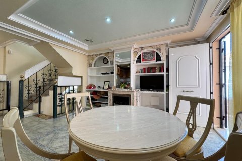 Townhouse zum Verkauf in Guardamar del Segura, Alicante, Spanien 3 Schlafzimmer, 91 m2 Nr. 191632 - Foto 20