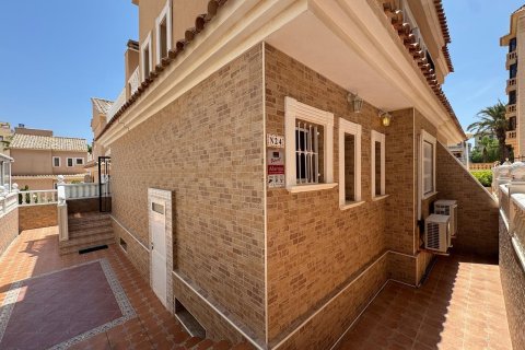 Townhouse zum Verkauf in Guardamar del Segura, Alicante, Spanien 3 Schlafzimmer, 91 m2 Nr. 191632 - Foto 2